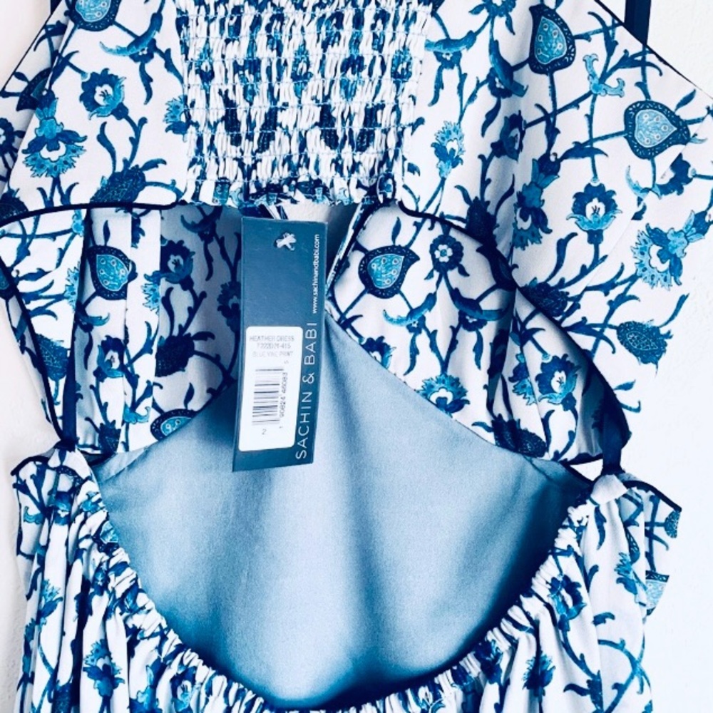 Sachin + Babi Cut-Out Maxi Dress Size 2 Blue White Deep V-Neck Maxi Dress NWT - Picture 10 of 12